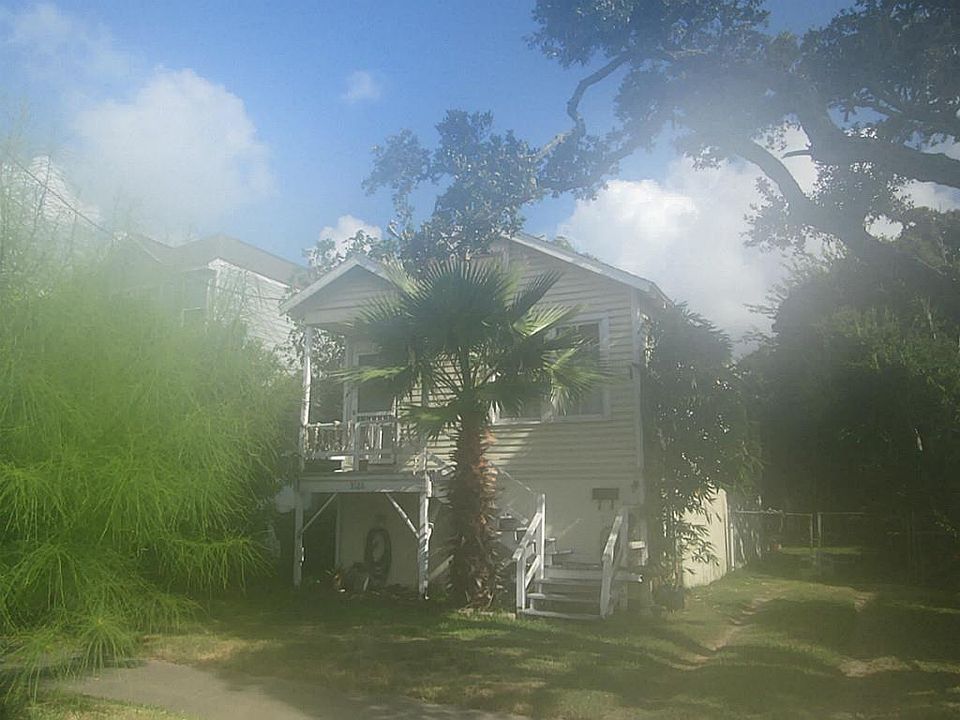 1st image of 3528 Avenue M 1/2
