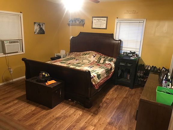 Master bedroom 16x14