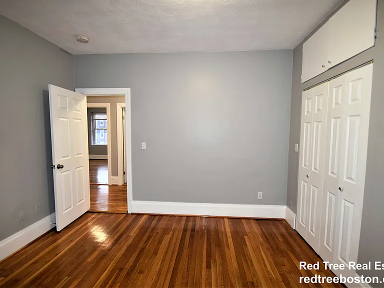 83 Glenville Ave #2 — Photo 8
