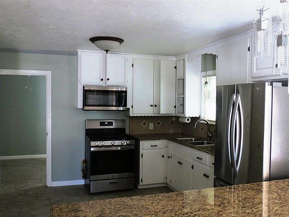 5th image of 2224 30th St