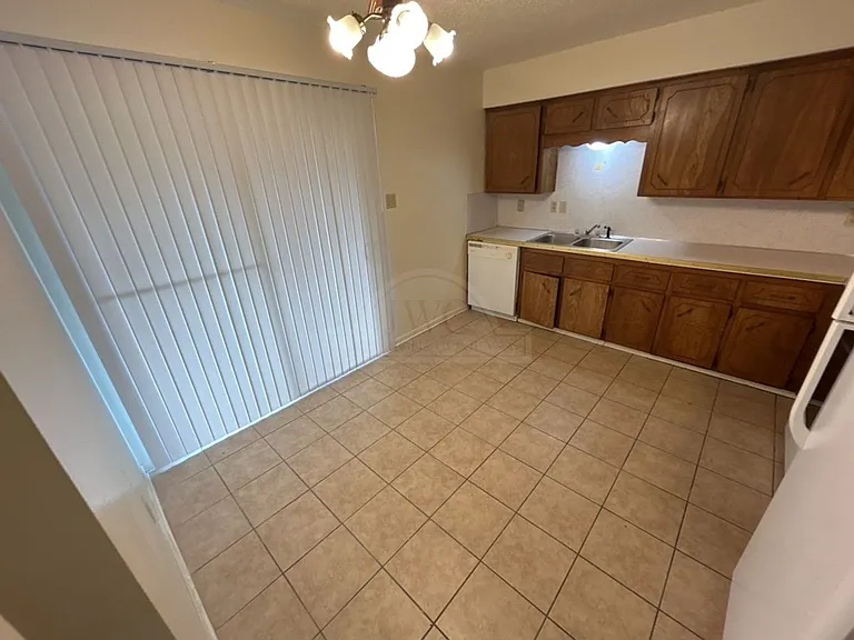2108 Hunt Dr, Killeen — Photo 6