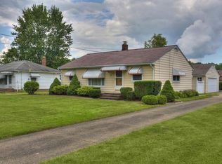 6676 Mackenzie Rd, North Olmsted, OH 44070