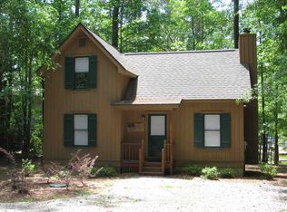 1021 Pioneer Dr, White Plains, GA 30678