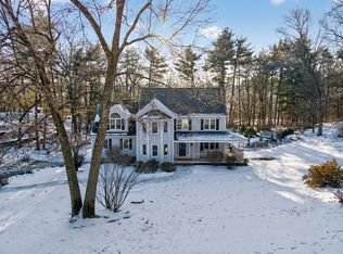 33 Overlook Dr, Groton, MA 01450