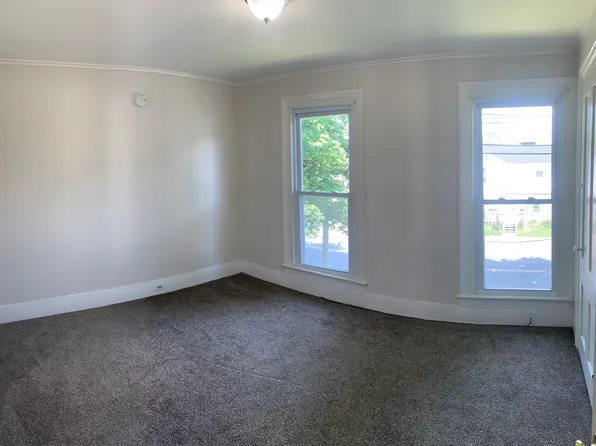 131 Caledonia St APT 2, Lockport, NY 14094