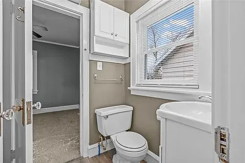 425 35th St NE — Photo 8