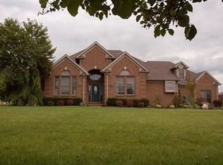 3017 Woodfield Cir, Richmond, KY 40475