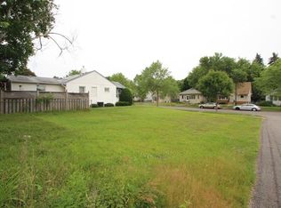 1820 Reaney Ave, Saint Paul, MN 55119