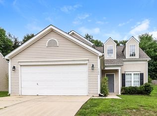 4134 Planters Watch Dr, Charlotte, NC 28278