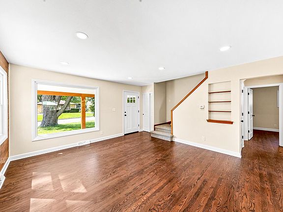 3rd image of 222 N 111th STREET