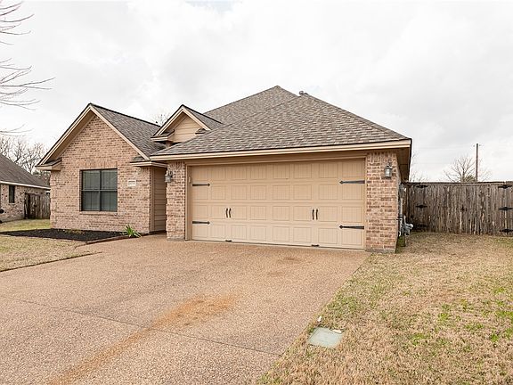 2nd image of 4214 Carnes Ct S