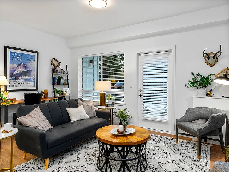 Karlo Lacey Apartments — Photo 50