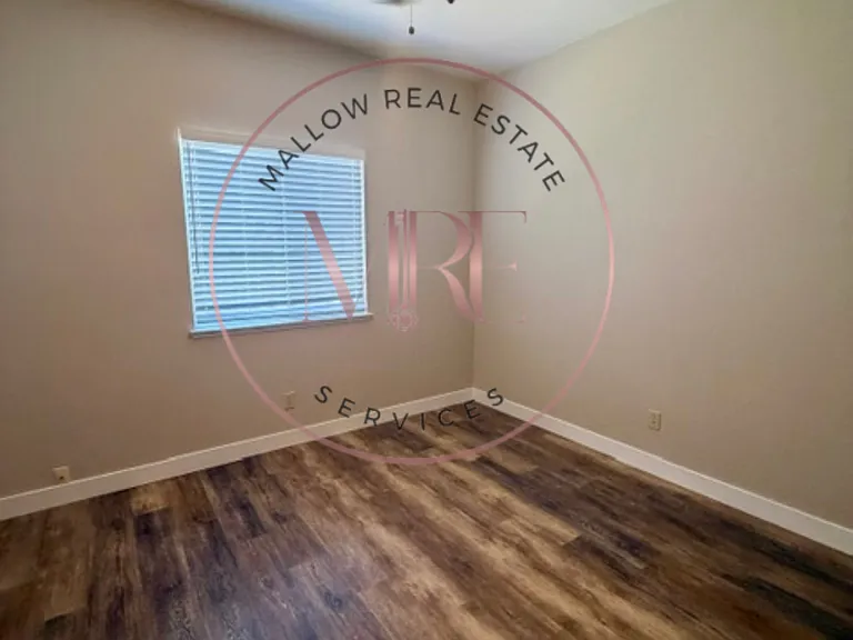 1170 Yolanda Dr — Photo 12