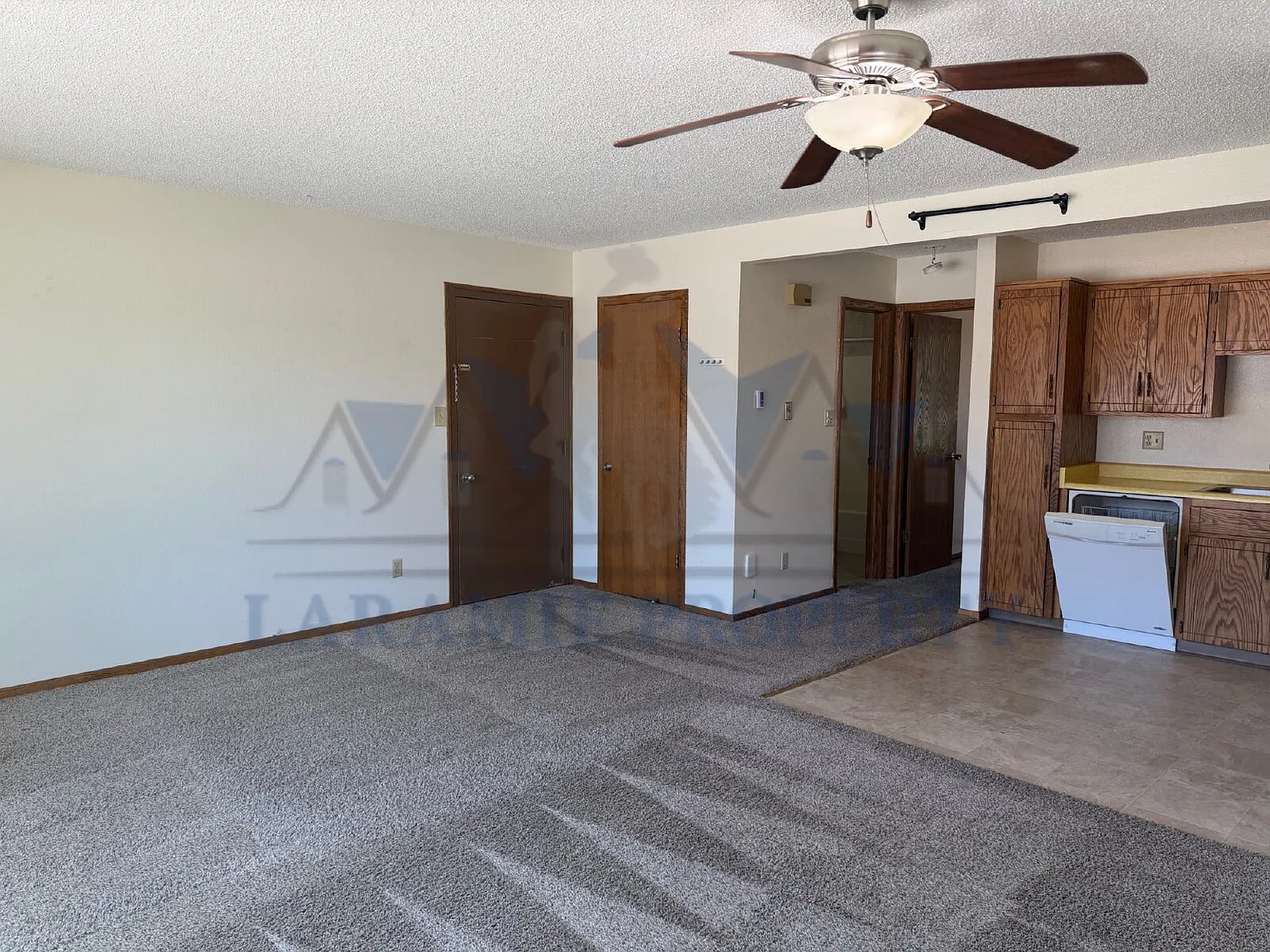 1 bed, 1.0 bath, 700 sqft, $999 — Photo 2