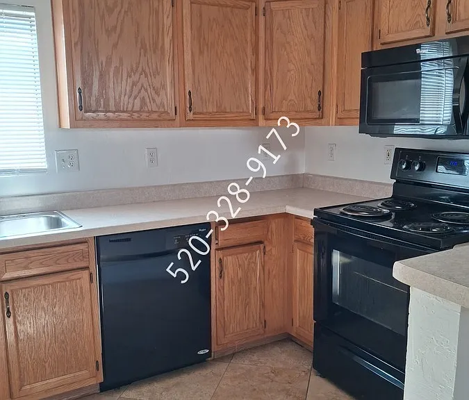 4107 E Los Robles St — Photo 7