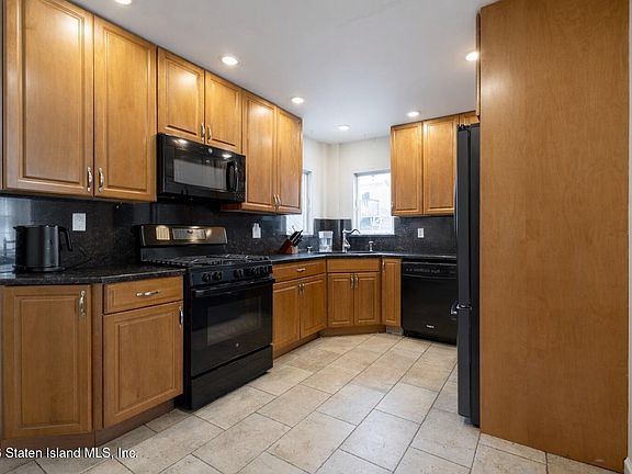 3rd image of 35 Rokeby Pl