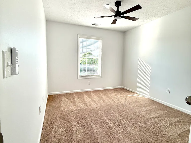 500 Wellington Gardens Dr — Photo 45
