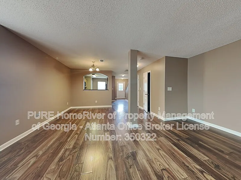 2 bed, 2.5 bath, 1404 sqft, $1,650 — Photo 4