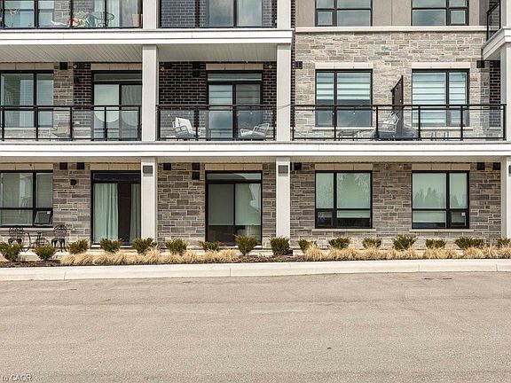 4th image of 120 Springvalley Cres #208