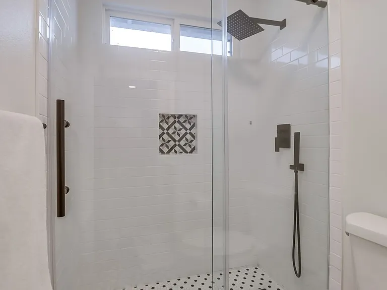 358 Corte Goleta — Photo 17