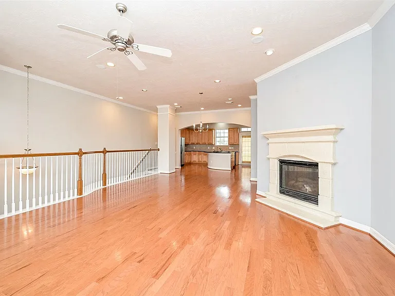 7933 Telluride Dr — Photo 2