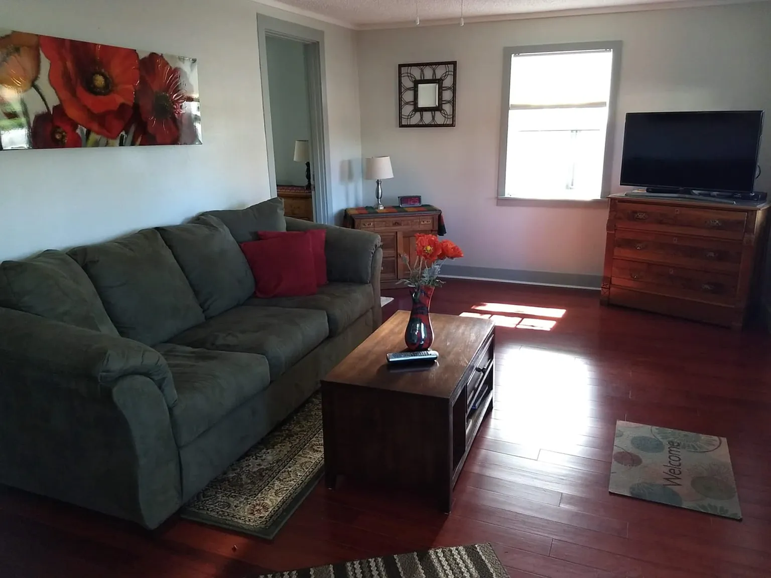 1 bed, 800 sqft, $1,800 — Photo 2