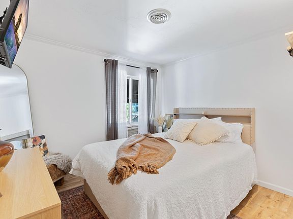 4th image of 303 Gage Blvd APT 304