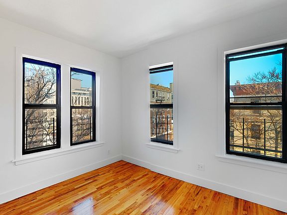 3rd image of 2156 Cortelyou Rd APT 10