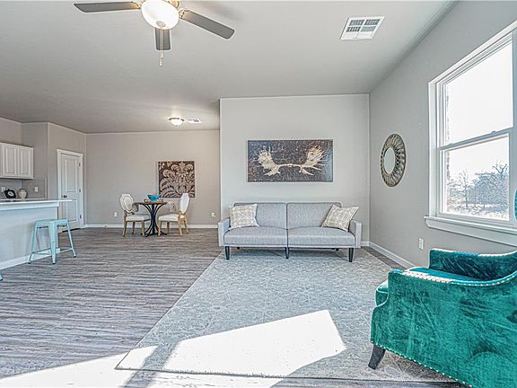 3rd image of 29261 Spur Cir