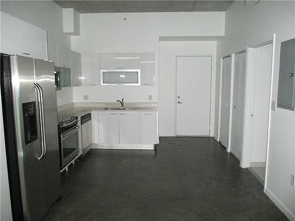 3rd image of 133 NE 2nd Ave APT 1120