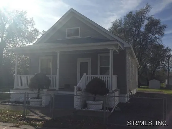 2539 N 32nd St, East Saint Louis, IL 62201