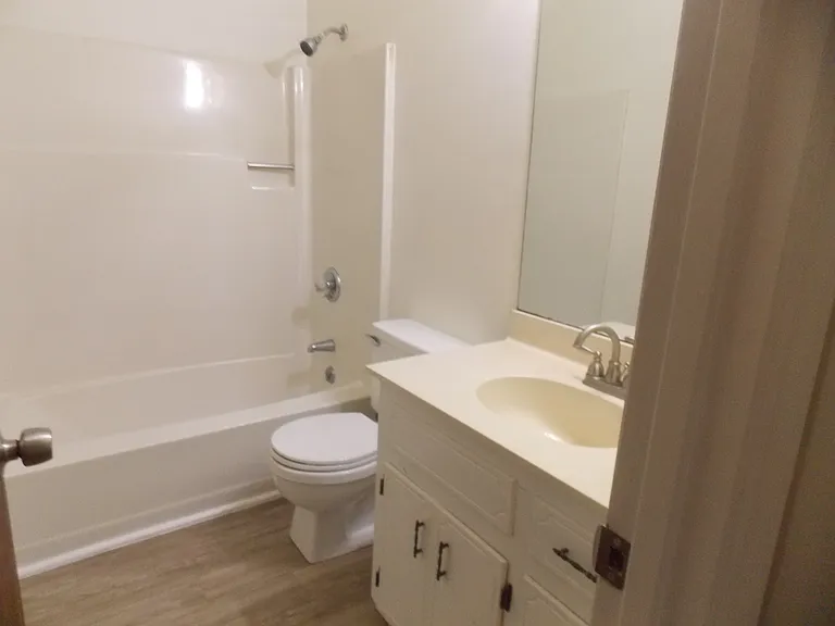 706 Plantation Dr — Photo 10