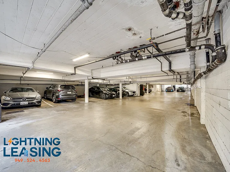 408 N Palm Dr #101 — Photo 32
