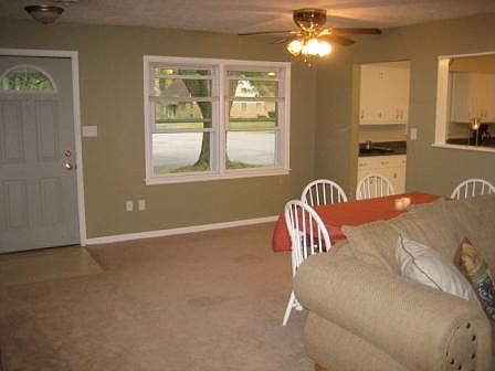1st image of 119 W Sunrise Ave