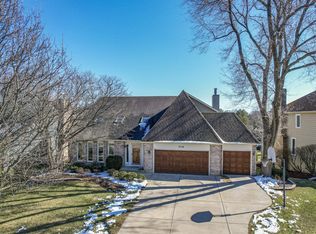 316 Redstart Rd, Naperville, IL 60565