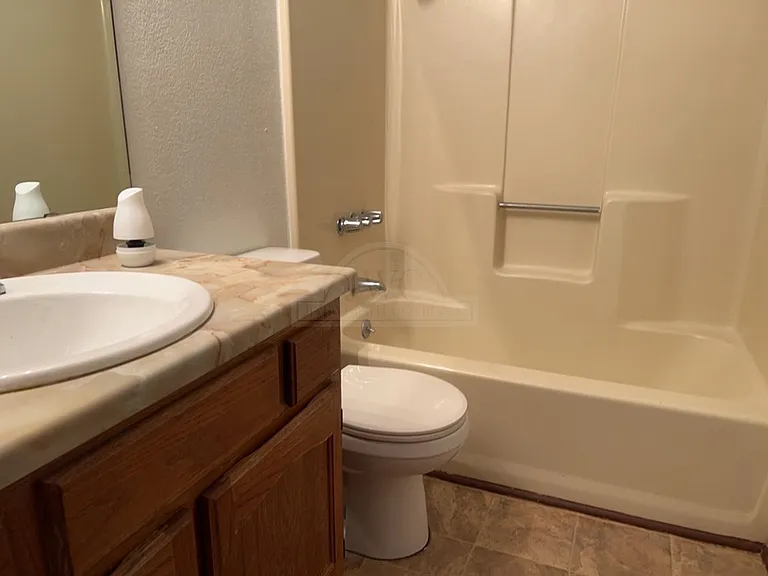 2019 Dickens Dr — Photo 9