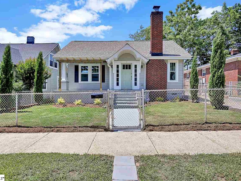 1st image of 5 Briggs Ave