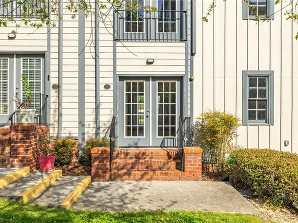 445 McAdoo Ave, Greensboro, NC 27406