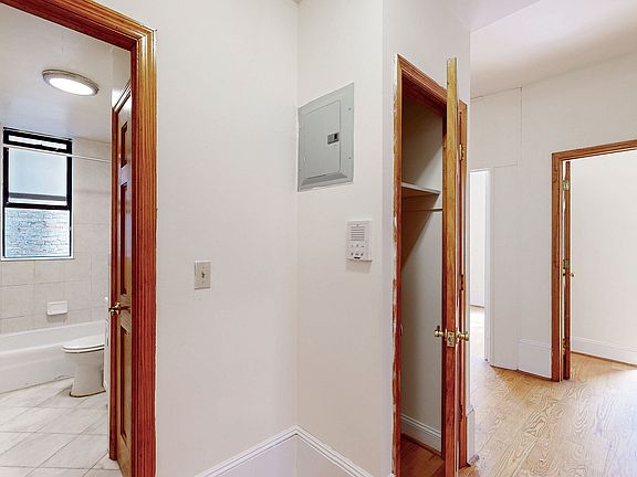 3rd image of 190 Claremont Ave APT 3C