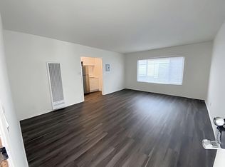 30 S Venice Blvd #4, Venice, CA 90291