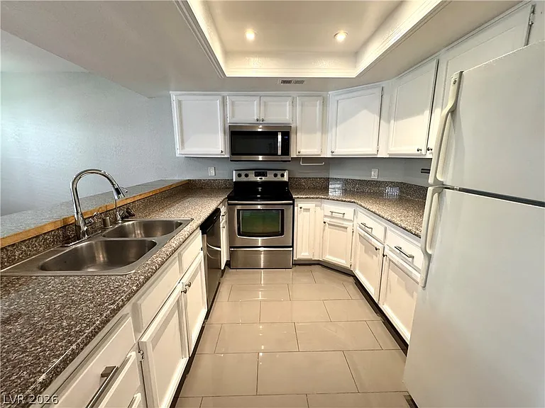 6250 W Flamingo Rd #48 — Photo 7