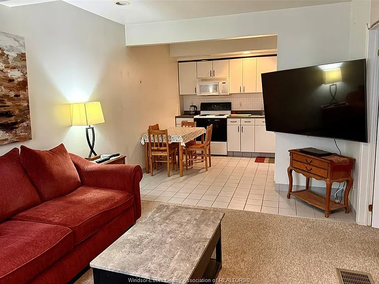 1679 Drouillard Rd #3 — Photo 2