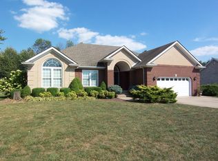 137 Creekside Dr, Coxs Creek, KY 40013