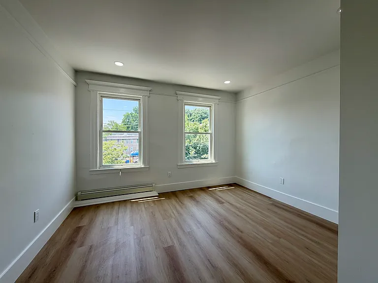 57 Tappan St #2L — Photo 12