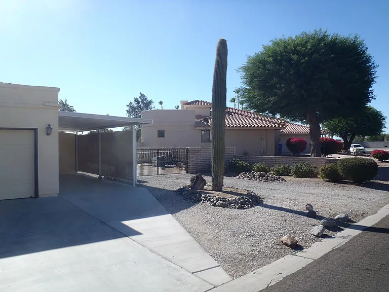 10825 S Via Salida — Photo 4
