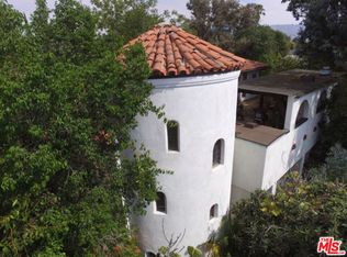 6233 Carpenter Ave, North Hollywood, CA 91606