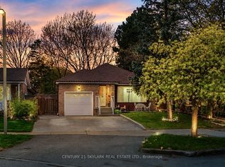 3353 Martins Pine Cres, Mississauga, ON L5L 1G3