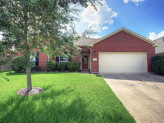 3rd image of 2704 Autumn Falls Dr