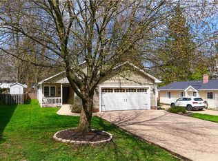 970 Bryce Ave, Aurora, OH 44202