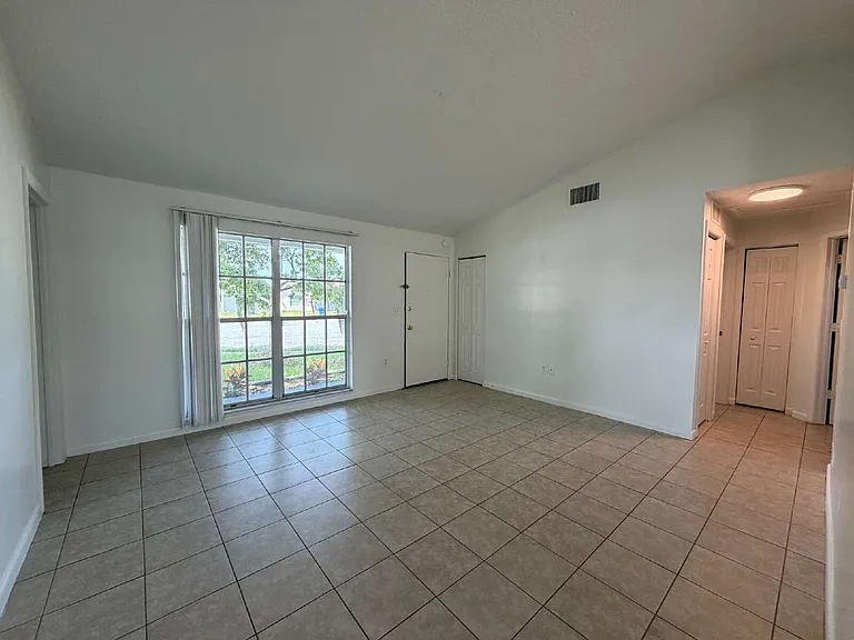 3532 Glenburn Ct — Photo 5